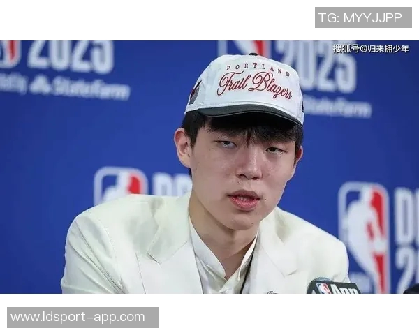 杨瀚森:全力以赴珍惜每一秒上场时间场上场下都要做好自己该做的事情 杨瀚森:全力以赴珍惜每一秒上场时间场上场下都要做好自己该做的事情