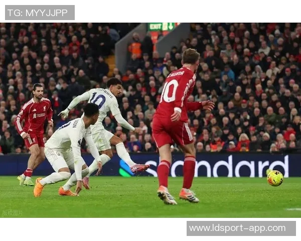 阿森纳延续八轮不败领跑英超曼联紧随其后切尔西表现回暖