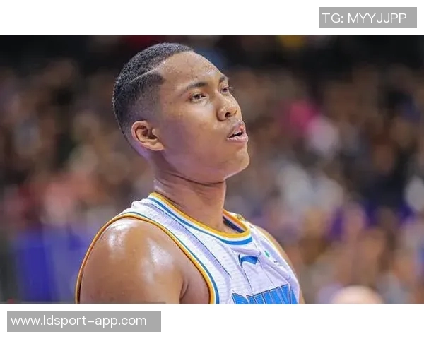 波杰姆自信接球跳投表现出色期待在比赛中继续发挥优势 波杰姆自信接球跳投表现出色期待在比赛中继续发挥优势