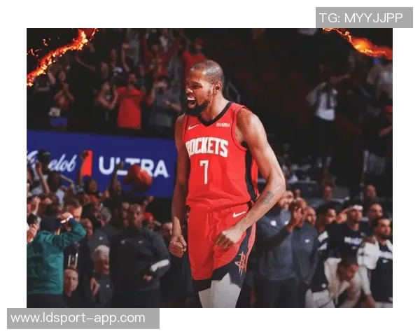 杜兰特关键时刻表现低迷上场末节仅得1分今日加时赛再遭冷遇