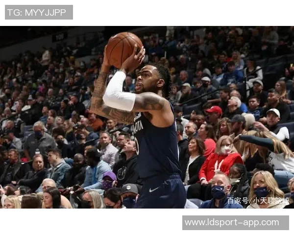 芬奇盛赞迪林厄姆表现出色快节奏打法助力队友轻松得分 芬奇盛赞迪林厄姆表现出色快节奏打法助力队友轻松得分