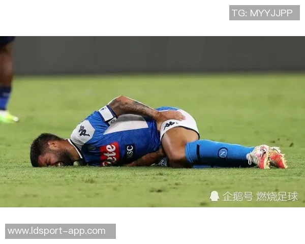 布雷默左膝韧带伤愈在即最早有望在对阵那不勒斯时复出 布雷默左膝韧带伤愈在即最早有望在对阵那不勒斯时复出