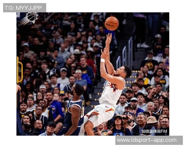 布克表示太阳队焕然一新全队已将上赛季的遗憾抛诸脑后 布克表示太阳队焕然一新全队已将上赛季的遗憾抛诸脑后