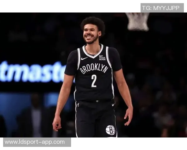 独行侠内部对浓眉复出时机意见不一球队老板出面协调决策